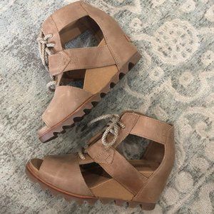 Sorel  NEW Joanie Lace Up  Wedge Heels shoes 7
